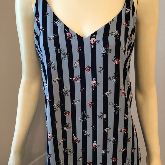 White House Black Market Tops - Reversible top - must have!!